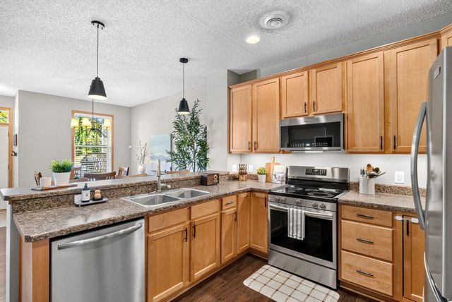 4360 Empress Drive N 4, Hugo, MN 55038