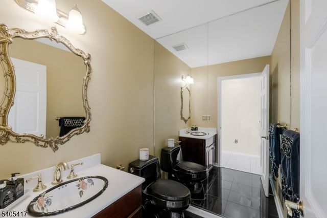 7 Tower Rd, Bridgewater Twp., NJ 08807