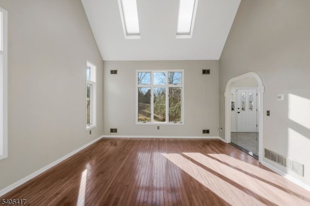 7 Tower Rd, Bridgewater Twp., NJ 08807