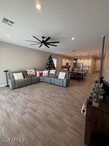 20047 W TURNEY Avenue, Litchfield Park, AZ 85340