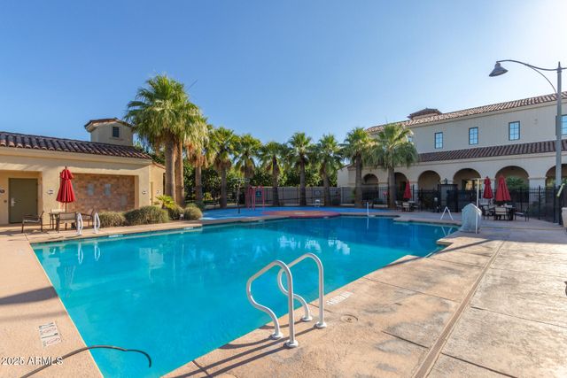 20047 W TURNEY Avenue, Litchfield Park, AZ 85340