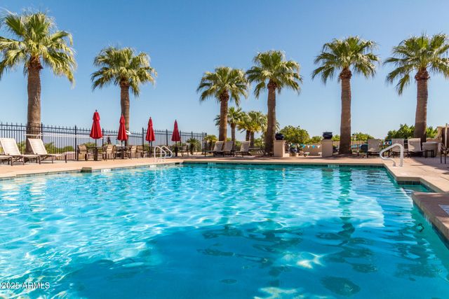 20047 W TURNEY Avenue, Litchfield Park, AZ 85340