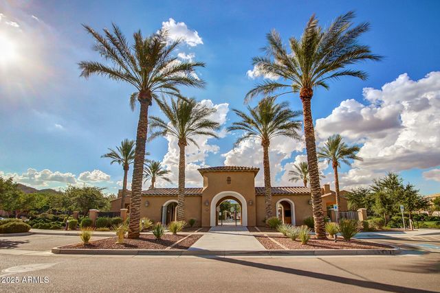 20047 W TURNEY Avenue, Litchfield Park, AZ 85340