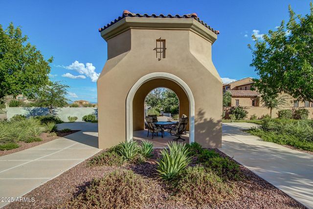 20047 W TURNEY Avenue, Litchfield Park, AZ 85340