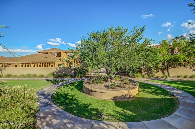 20047 W TURNEY Avenue, Litchfield Park, AZ 85340