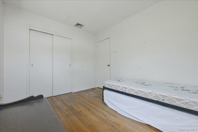 49 Forrest Place, Amityville, NY 11701