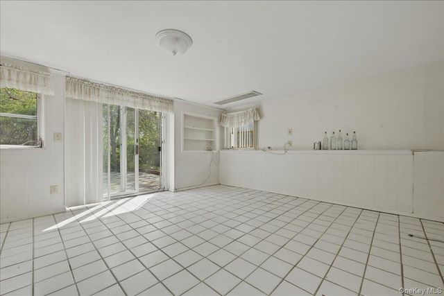 49 Forrest Place, Amityville, NY 11701