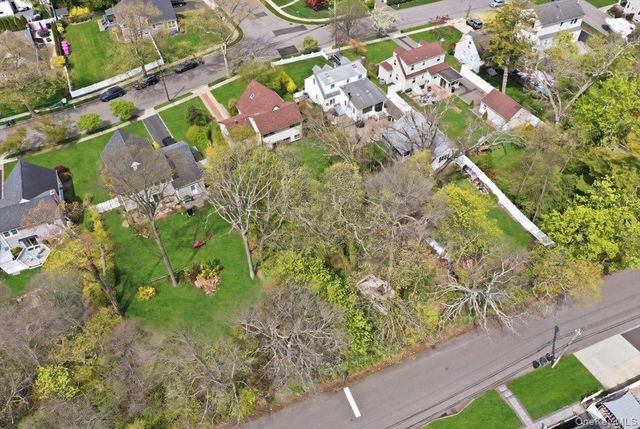 49 Forrest Place, Amityville, NY 11701