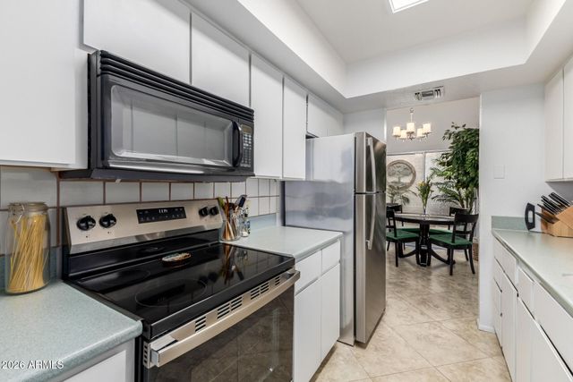 7830 N 21st Drive, Phoenix, AZ 85021