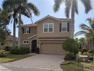 3272 Royal Gardens AVE, Fort Myers, FL 33916