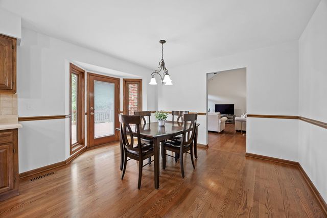 3925 Biltmore Road, Downers Grove, IL 60515