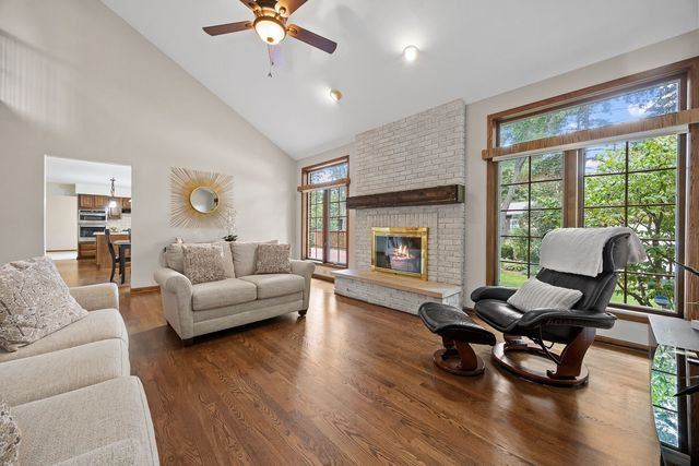 3925 Biltmore Road, Downers Grove, IL 60515