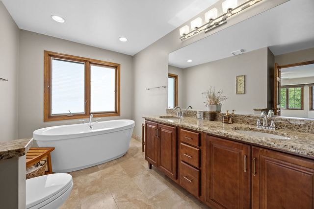 3925 Biltmore Road, Downers Grove, IL 60515