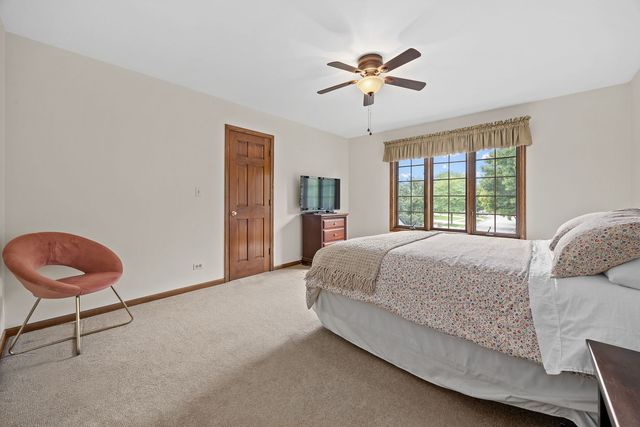 3925 Biltmore Road, Downers Grove, IL 60515