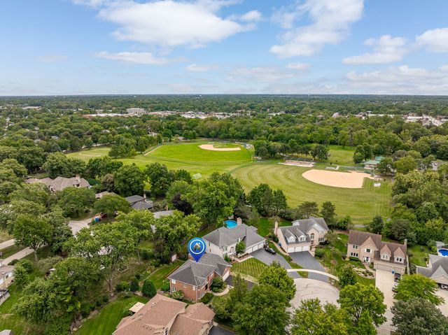 3925 Biltmore Road, Downers Grove, IL 60515