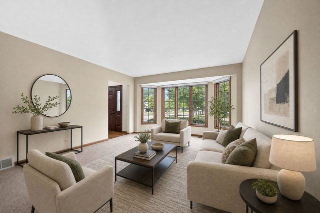 3925 Biltmore Road, Downers Grove, IL 60515