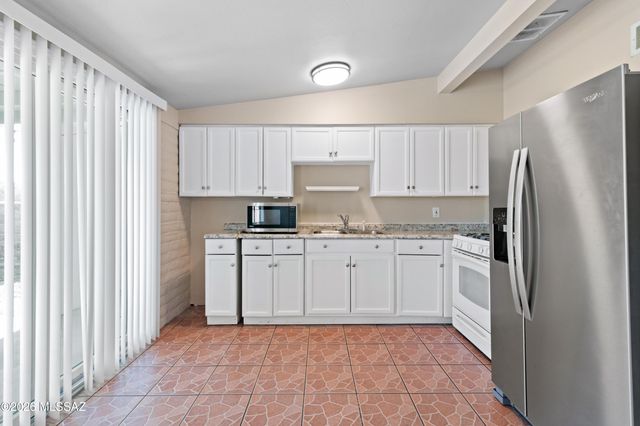 862 W Hawaii Drive, Tucson, AZ 85706