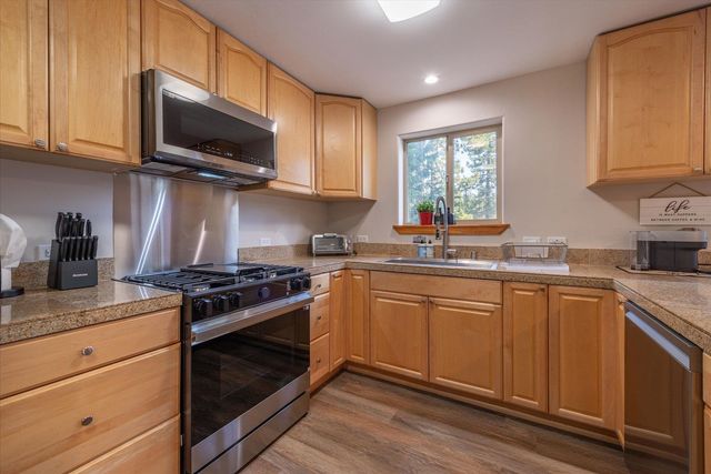 6980 Toyon Road, Tahoe Vista, CA 96148