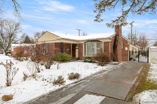 7941 N Charlesworth Street, Dearborn Heights, MI 48127
