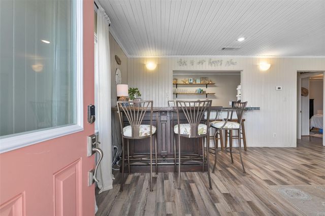 4135 Fort Bend Drive, Galveston, TX 77554