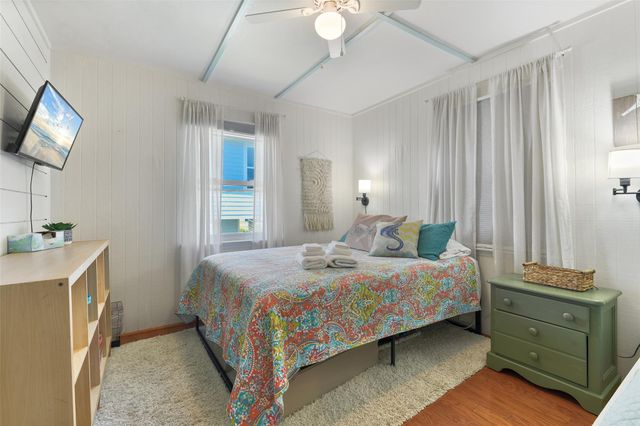 4135 Fort Bend Drive, Galveston, TX 77554