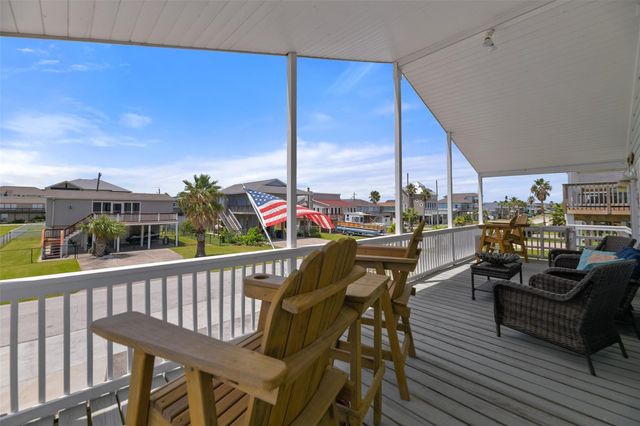 4135 Fort Bend Drive, Galveston, TX 77554