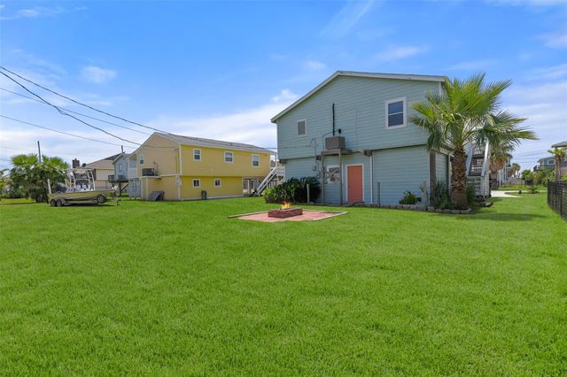 4135 Fort Bend Drive, Galveston, TX 77554