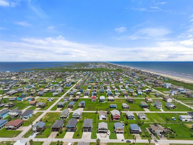 4135 Fort Bend Drive, Galveston, TX 77554