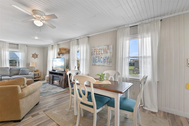 4135 Fort Bend Drive, Galveston, TX 77554