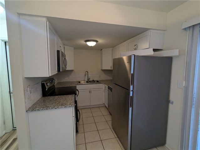 2437 N Brophy Avenue 4, Fayetteville, AR 72703