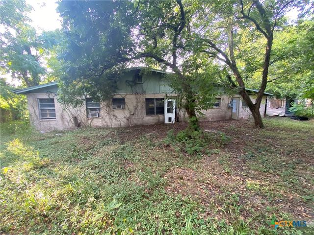 218 Cheeves Avenue, Port Lavaca, TX 77979