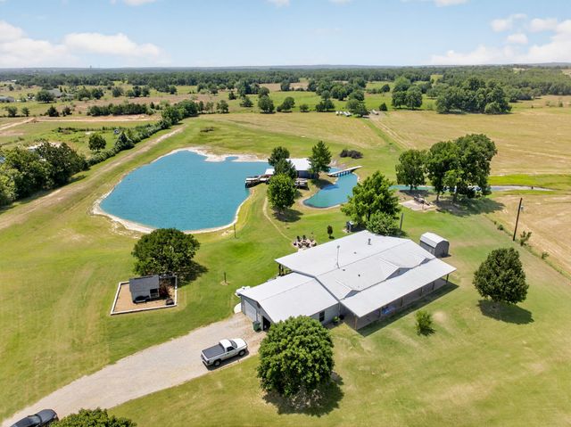 1465 County Road 3690, Paradise, TX 76073