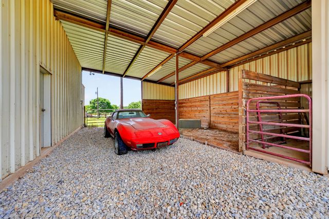 1465 County Road 3690, Paradise, TX 76073