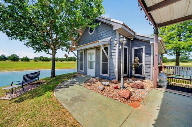 1465 County Road 3690, Paradise, TX 76073
