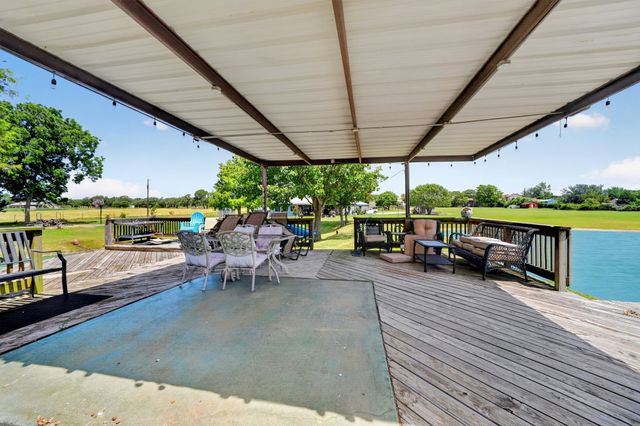 1465 County Road 3690, Paradise, TX 76073