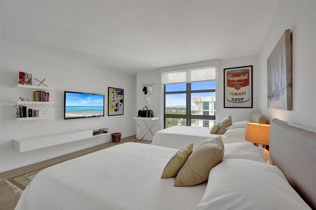 1121 Crandon Blvd D1202, Key Biscayne, FL 33149