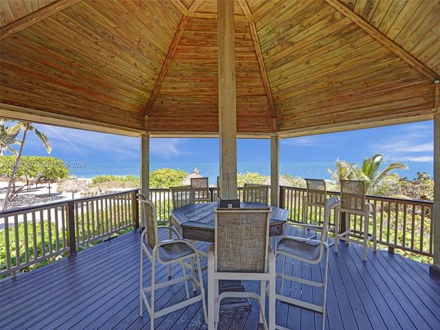 1121 Crandon Blvd D1202, Key Biscayne, FL 33149