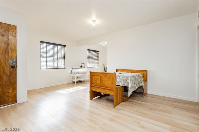 5128 Doe Avenue, Las Vegas, NV 89146