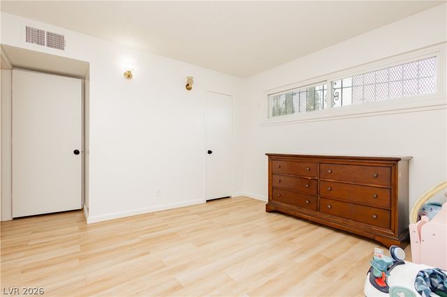 5128 Doe Avenue, Las Vegas, NV 89146