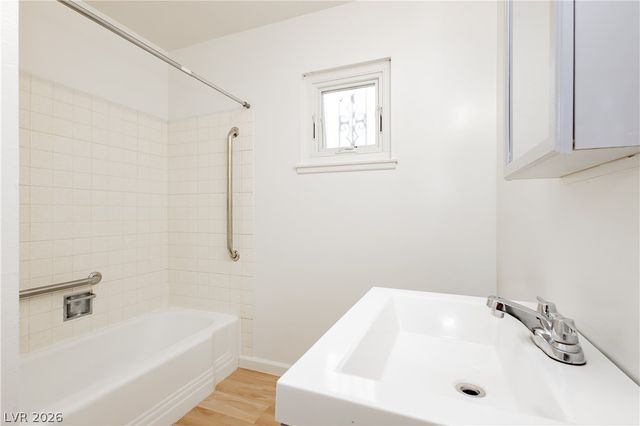 5128 Doe Avenue, Las Vegas, NV 89146