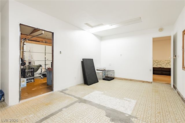 5128 Doe Avenue, Las Vegas, NV 89146