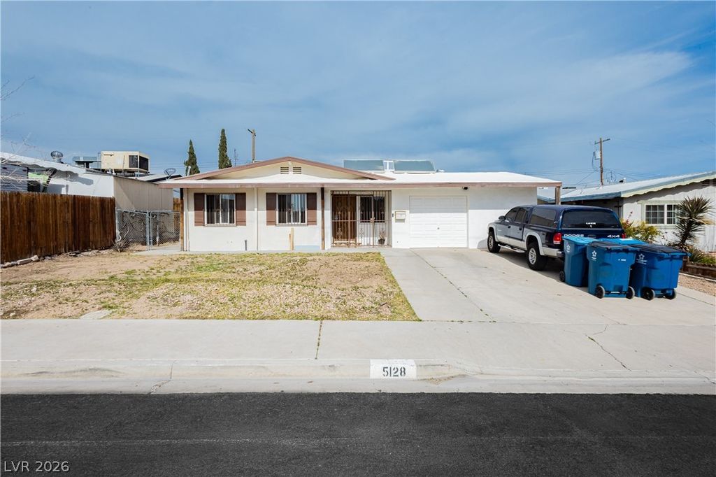 5128 Doe Avenue, Las Vegas, NV 89146