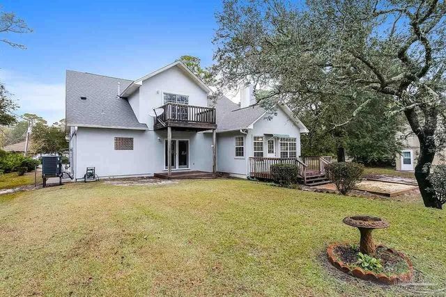 2969 Laurel Dr, Gulf Breeze, FL 32563
