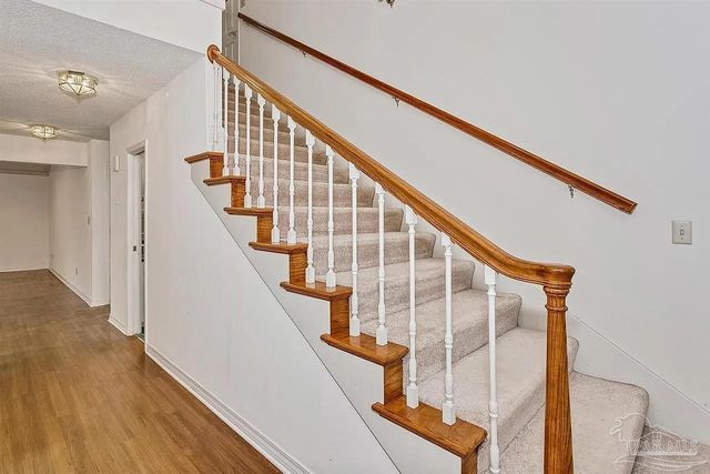2969 Laurel Dr, Gulf Breeze, FL 32563