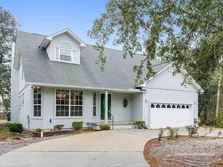 2969 Laurel Dr, Gulf Breeze, FL 32563