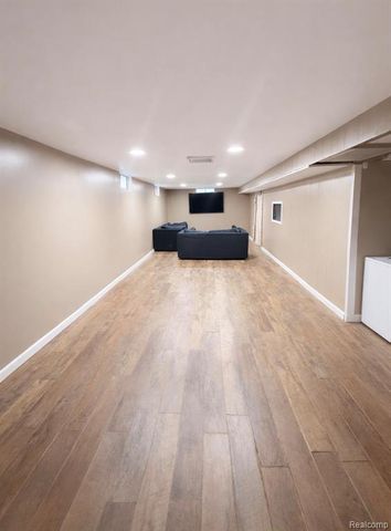 938 Arlene Avenue, Pontiac, MI 48340