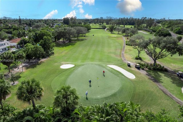 995 NE 107th St, Miami, FL 33161