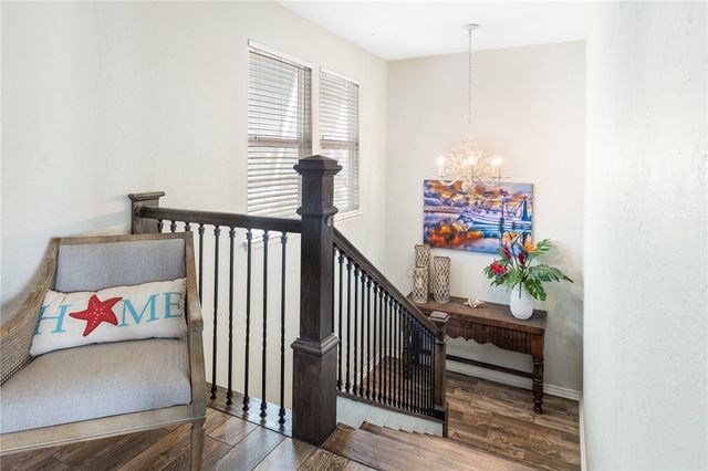 39 Curlew Dr, Rockport, TX 78382