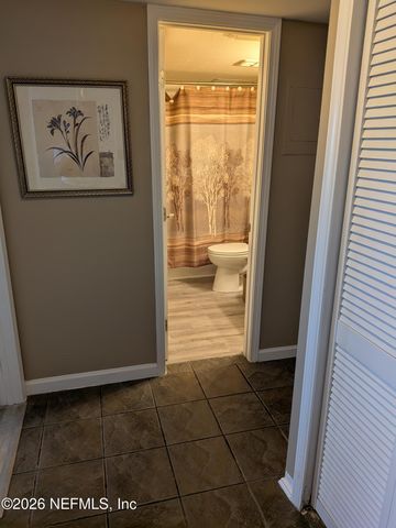 4330 PLAZA GATE Lane S 101, Jacksonville, FL 32217