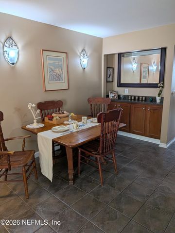 4330 PLAZA GATE Lane S 101, Jacksonville, FL 32217